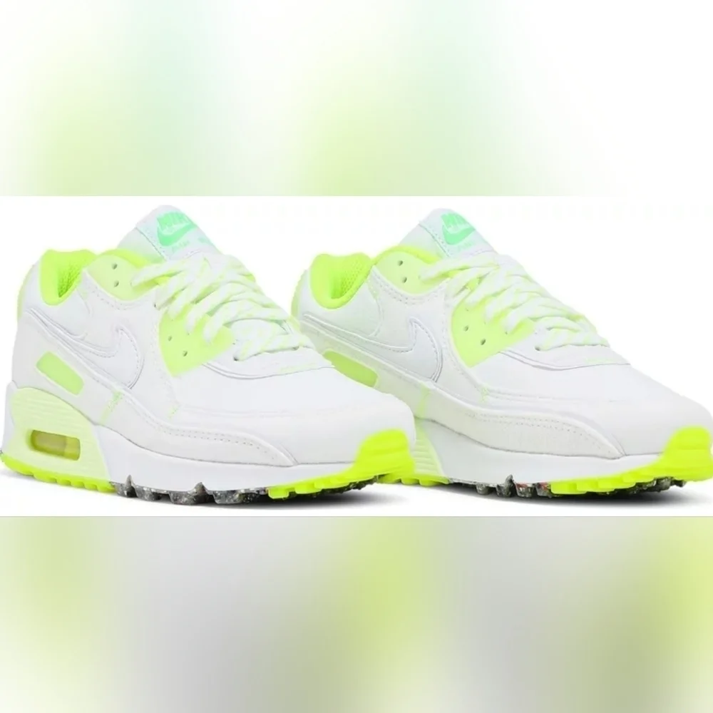 NIKE AIR MAX 90